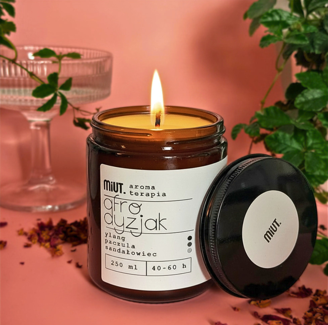 Afrodyzjak - duża świeca do aromaterapii