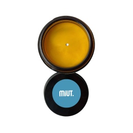 Bezzapachowa świeca z wosku pszczelego